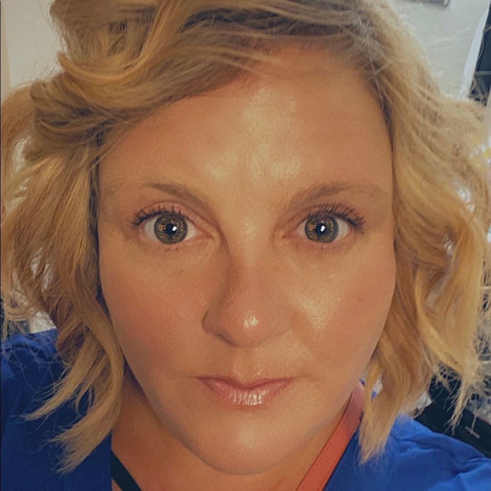 Meet your Posher, Becka